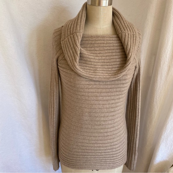 Pure cashmere XS Club Monaco sweater tan. - Picture 1 of 8